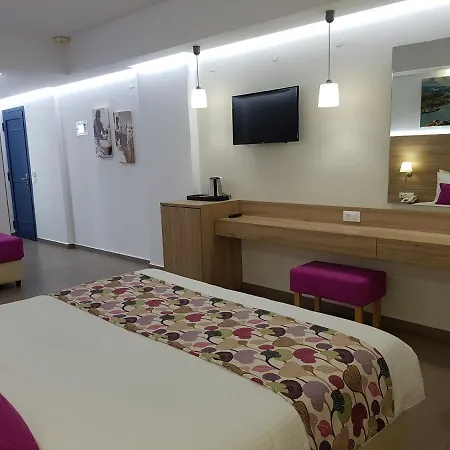 Astra Village & Aparthotel 3*
