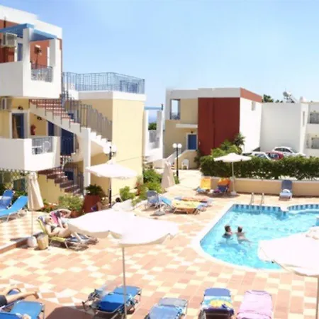 Astra Village & Apartahotel 3*